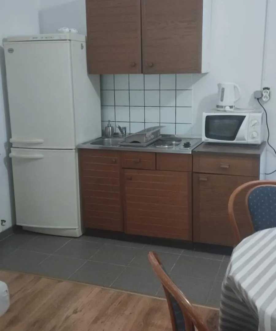 Private Apartment ,Surrounded By Nature,50M From The Sea 포블랴나